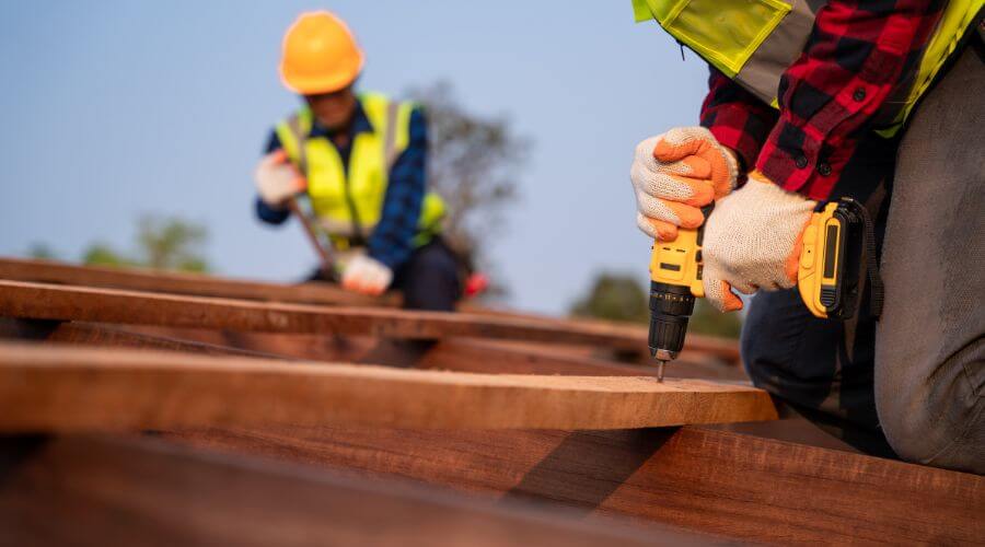 Professional residential roofers in Levelock, AK